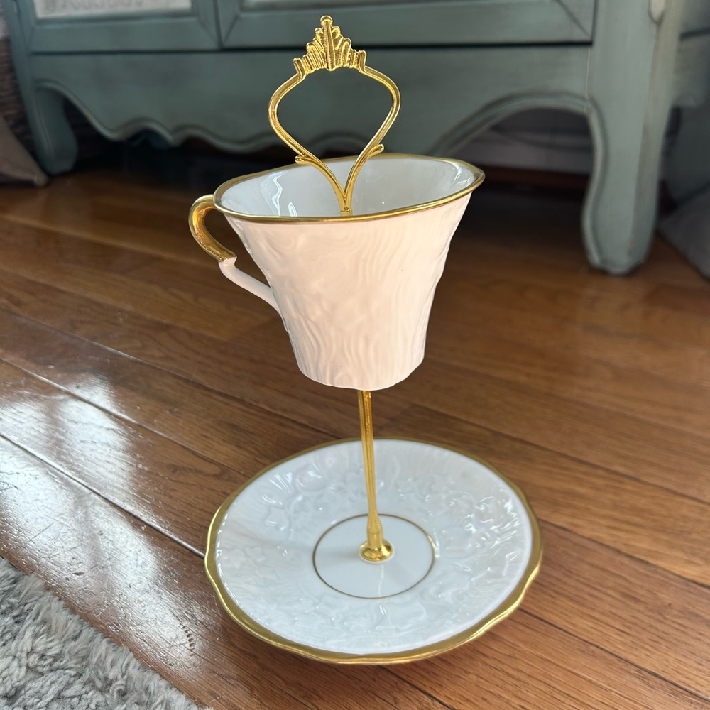 Elegant Jewelry Stand - Vintage Handmade!